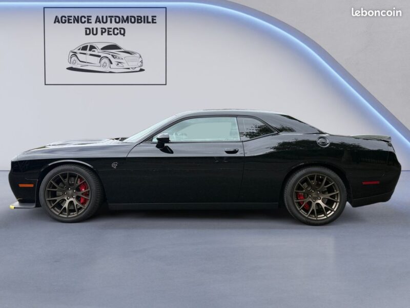 Dodge Challenger V8 6.2 SRT