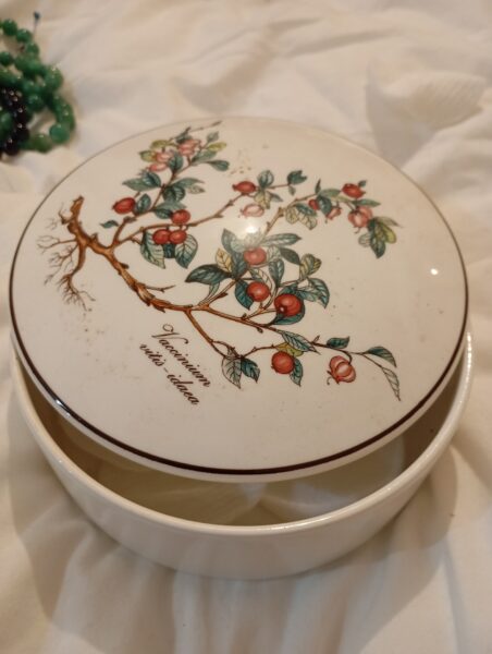 Boite à bijoux en très bon état